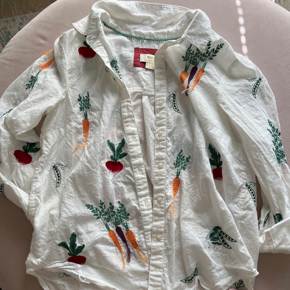 Anthropologie MAEVE EMBROIDERED VEGGIE TOP